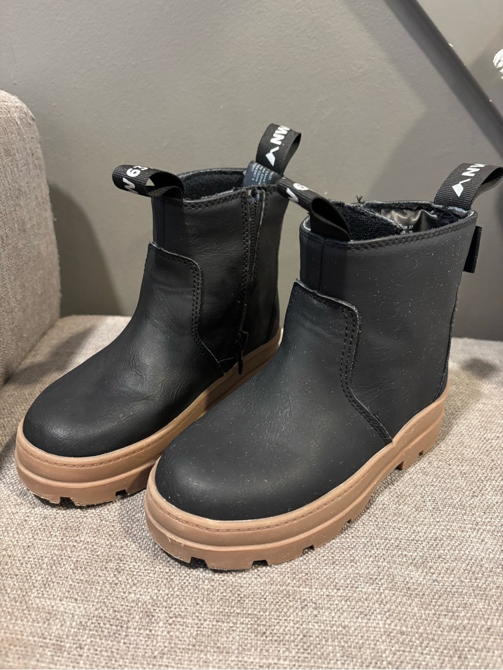 H&M Black Boots with Tan Chunky Sole - Kids Pull-On Chelsea